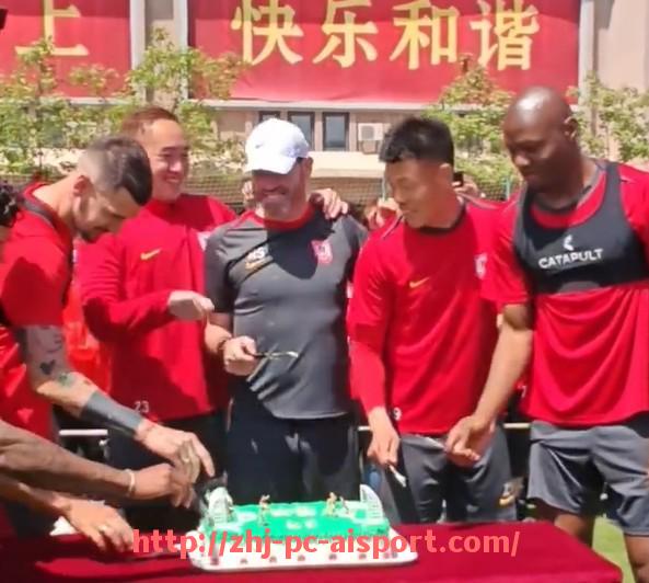 爱体育-休斯敦火箭队篮球历史及现状深度解析